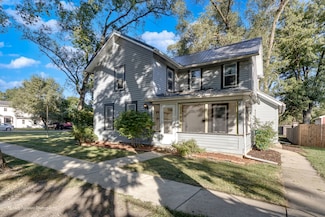 208 W Sycamore St, Millington, IL 60537