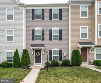 44 Chillingham Ct, Martinsburg, WV 25405