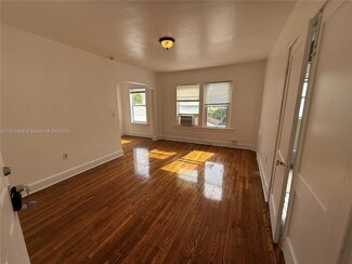 177 NE 50th St Unit 27, Miami, FL 33137