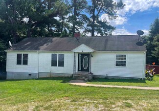 1068 Webster Rd, Glade Hill, VA 24092