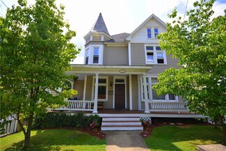 625 S Broadway St, Scottdale, PA 15683