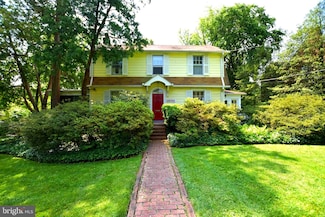 1300 Noyes Dr, Silver Spring, MD 20910