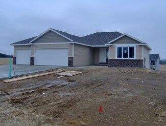 1467 Grand View Ln SE, Mazeppa, MN 55956