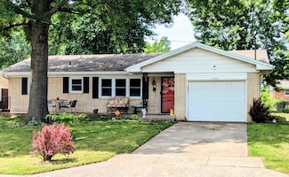 2159 N Link Ave, Springfield, MO 65803