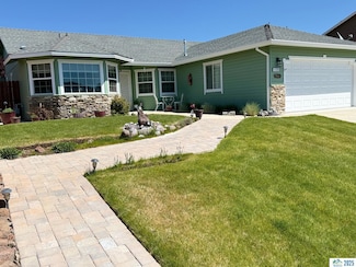 1125 Overlook Dr, Susanville, CA 96130
