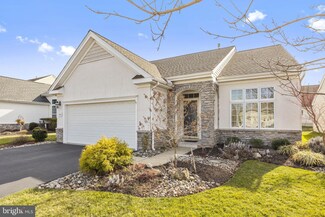 906 Laurens Ln, Warwick, PA 18974