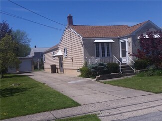 288 Curtiss St, Buffalo, NY 14212