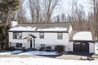 31 Johnson Cir, North Andover, MA 01845