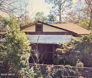 109 Samuel Jones St, Fort Valley, GA 31030