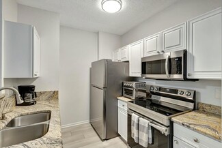 630 S Sapodilla Ave Unit 4223, West Palm Beach, FL 33401