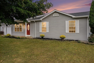 1025 Allen Ct, Plainwell, MI 49080