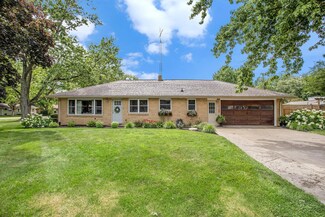3108 Kim St, Saint Joseph, MI 49085