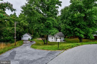 4535 Deer Park Dr, Temple Hills, MD 20748