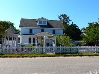295 Lighthouse Rd, Ocracoke, NC 27960
