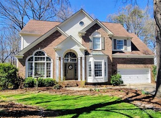 4927 Crownvista Dr, Charlotte, NC 28269