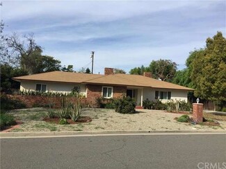 1111 W River Ln, Santa Ana, CA 92706