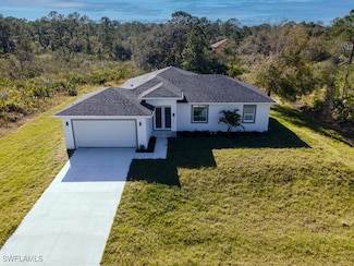 805 W 14th St, Lehigh Acres, FL 33972