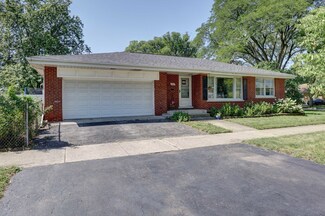 160 W Harrison St, Elmhurst, IL 60126