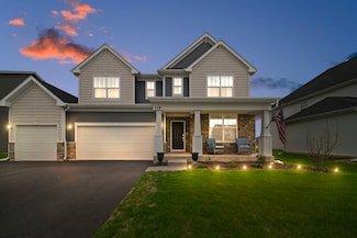 119 Ellis Rd, Algonquin, IL 60102