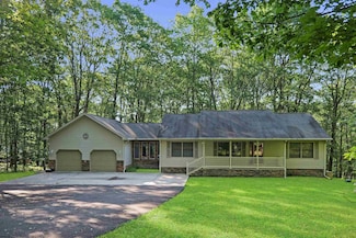 6 Sorrel Ct, Terra Alta, WV 26764