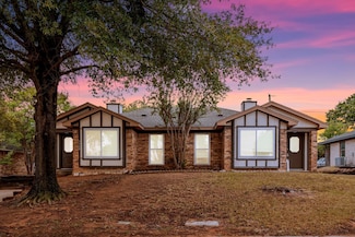 5306 Wild West Dr, Arlington, TX 76017