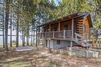N5065 Lake Dr, Hustisford, WI 53034