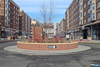 3109 City Place, Edgewater, NJ 07020