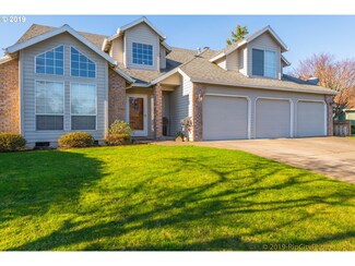 2215 NE 166th Dr, Portland, OR 97230