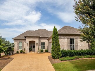 214 Persimmon Ln, Oxford, MS 38655