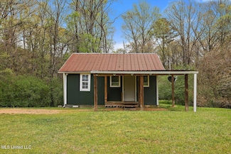 4803 Old Jackson Rd, Terry, MS 39170