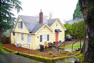 1335 John St S, Salem, OR 97302