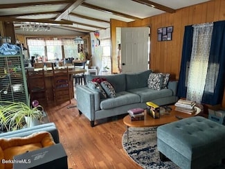 6 Seminole Dr, North Adams, MA 01247