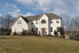 161 Clover Ln, Perkiomenville, PA 18074