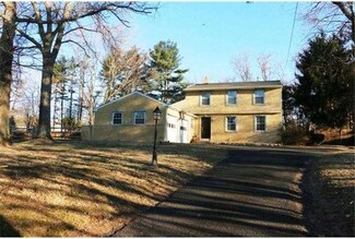 1041 Mount Eyre Rd, Washington Crossing, PA 18977