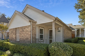 18111 Whispering Gables Ln, Dallas, TX 75287