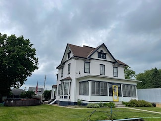 502 Pine St S, Sauk Centre, MN 56378