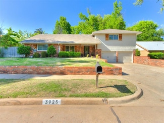 3925 Briarcrest Dr, Norman, OK 73072