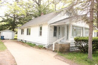 3128 5th St, Muskegon, MI 49444