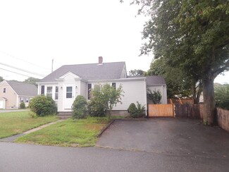 4 Eastern Ave, Swansea, MA 02777