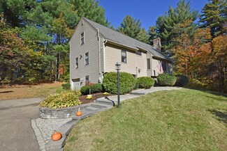 34 Pikes Hill Rd, Sterling, MA 01564