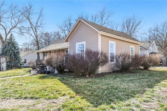 201 S Main St, Spring Hill, KS 66083