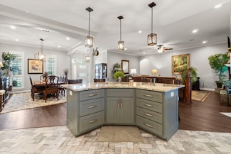 134 Post Oak Wood Ln, Livingston, TX 77351