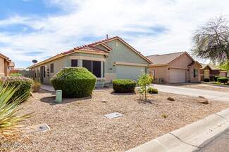 1347 E Vernoa St, San Tan Valley, AZ 85140