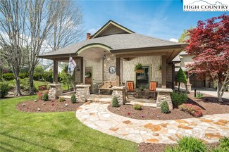 173 Chestnut Dr, Blowing Rock, NC 28605