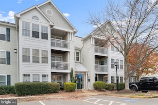 7510 Snowpea Ct Unit 201, Alexandria, VA 22306