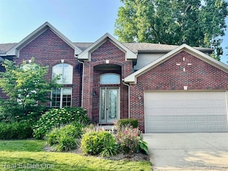 969 Grand Vista Ct, Troy, MI 48085