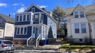 16 Vaughan Ave Unit 2, Newport, RI 02840