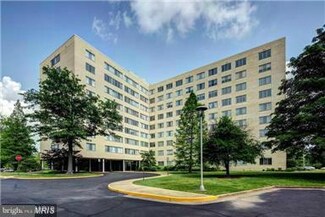 6641 Wakefield Dr Unit 212, Alexandria, VA 22307