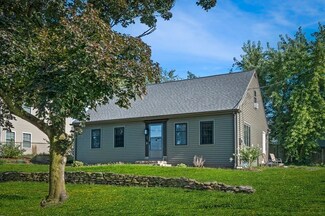 3 Riverside St, Danvers, MA 01923