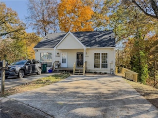 5033 David Place SE, Smyrna, GA 30082